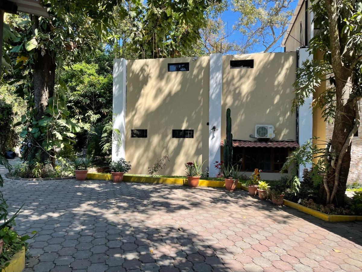 Villa Las Flores San Salvador Exterior photo